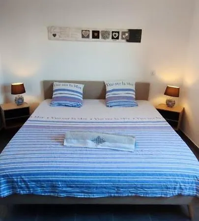 Appartement D'une Avec Vue Sur La Terrasse Amenagee Et Wifi A Ajaccio